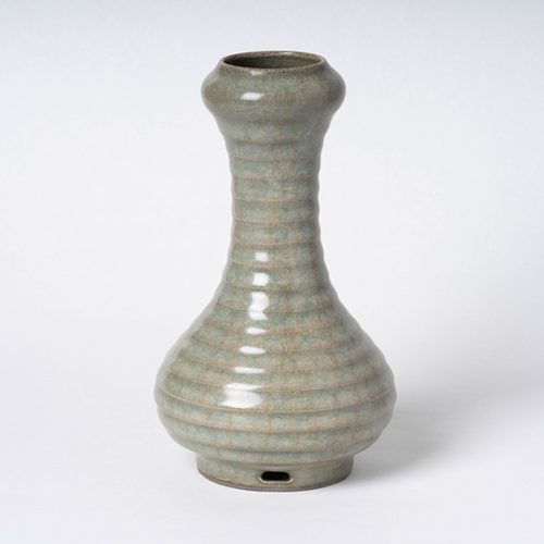 南宋官窯 弦紋蒜頭瓶 – Celadon Bottle bamboo | 陶磁オンライン美術館