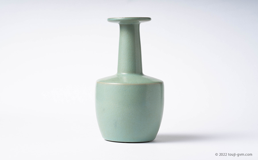 Ru ware Celadon Vase with Plate like Mouth and Anglar Shoulders