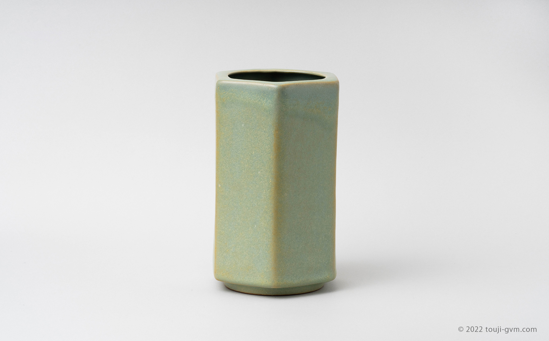 Ru ware Celadon Hexagonal-shaped Vase with Inscription "Feng Hua"